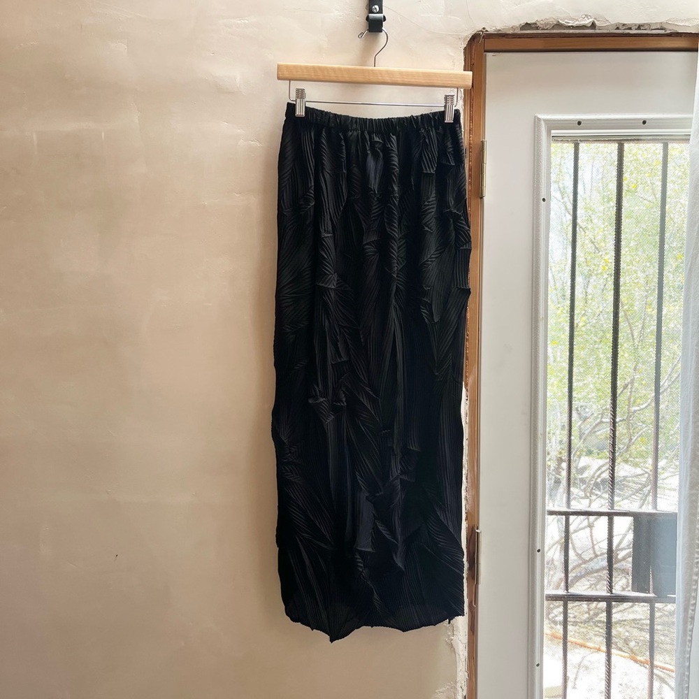 Han Feng Black Pencil Maxi Skirt with Ruched Detail